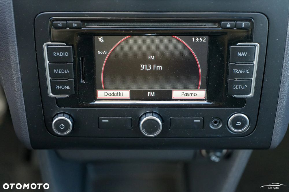 Volkswagen Touran 1.6 TDI DPF BlueMotion Technology Trendline - 38