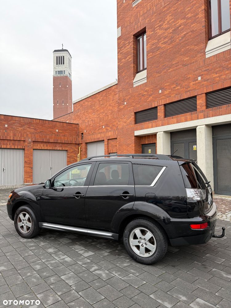 Mitsubishi Outlander 2.0 Intense + 2WD EU5 CVT - 22