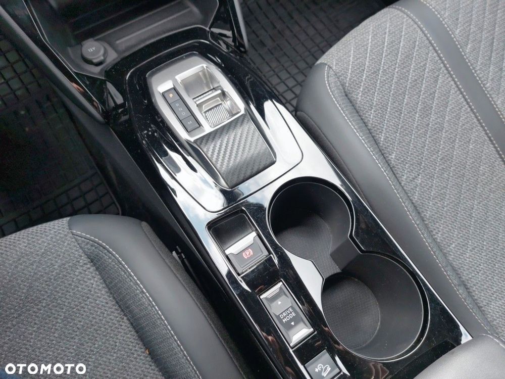 Peugeot 2008 1.2 PureTech Allure S&S EAT8 - 13