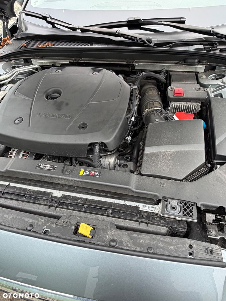 Volvo S60 T6 AWD Momentum Pro - 8