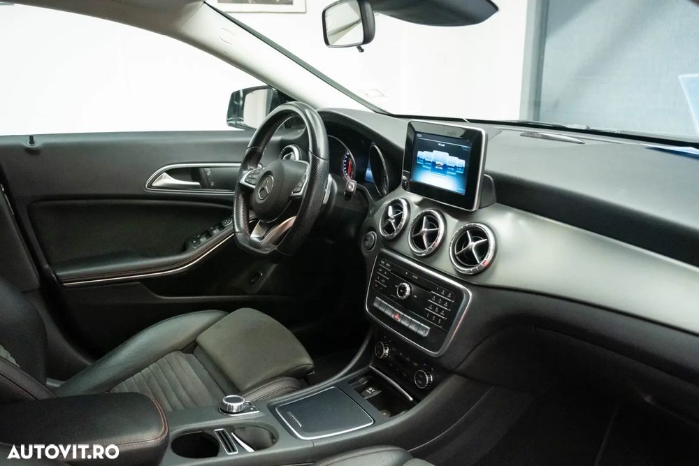 Mercedes-Benz CLA 200 - 18
