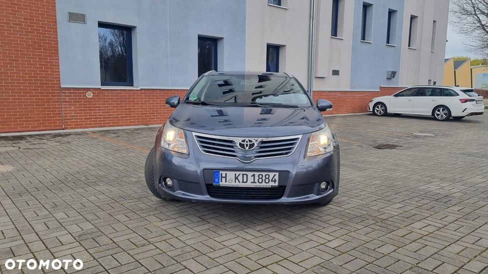 Toyota Avensis 1.8 Business Edition - 4