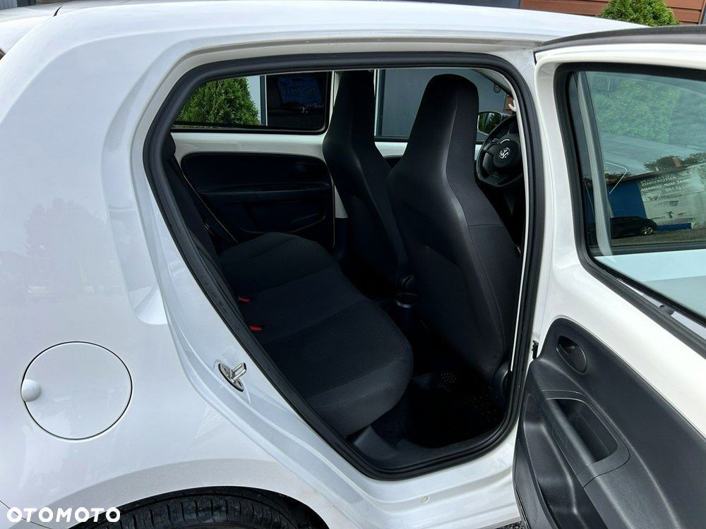 Volkswagen up! 1.0 street EU6 - 26