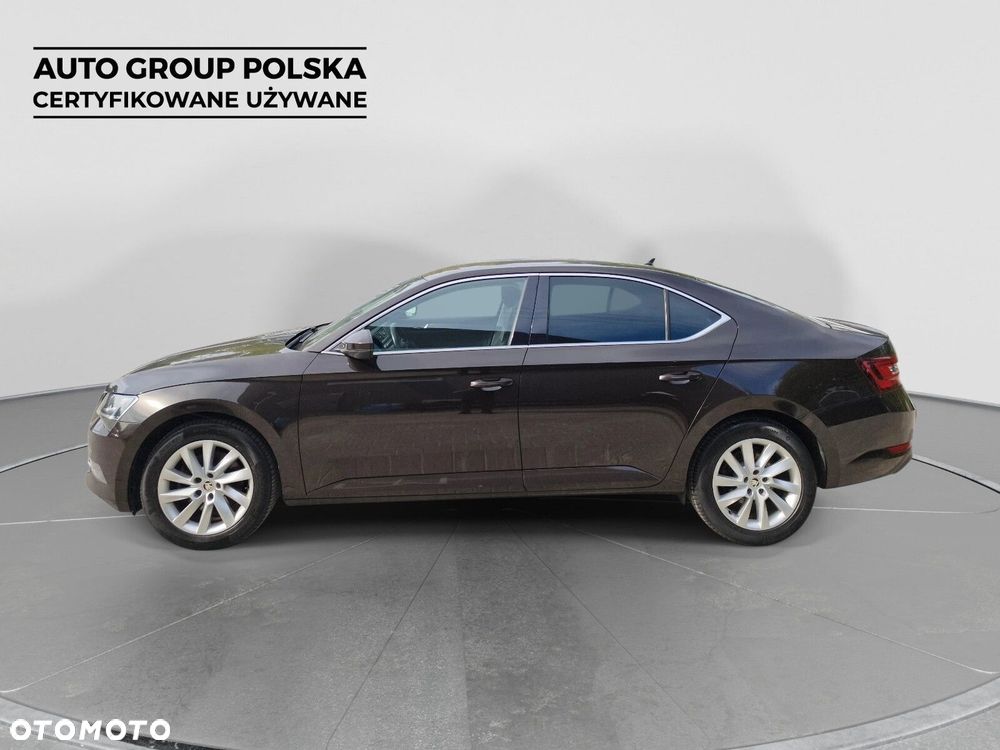 Skoda Superb 2.0 TDI 4x4 Style DSG - 4