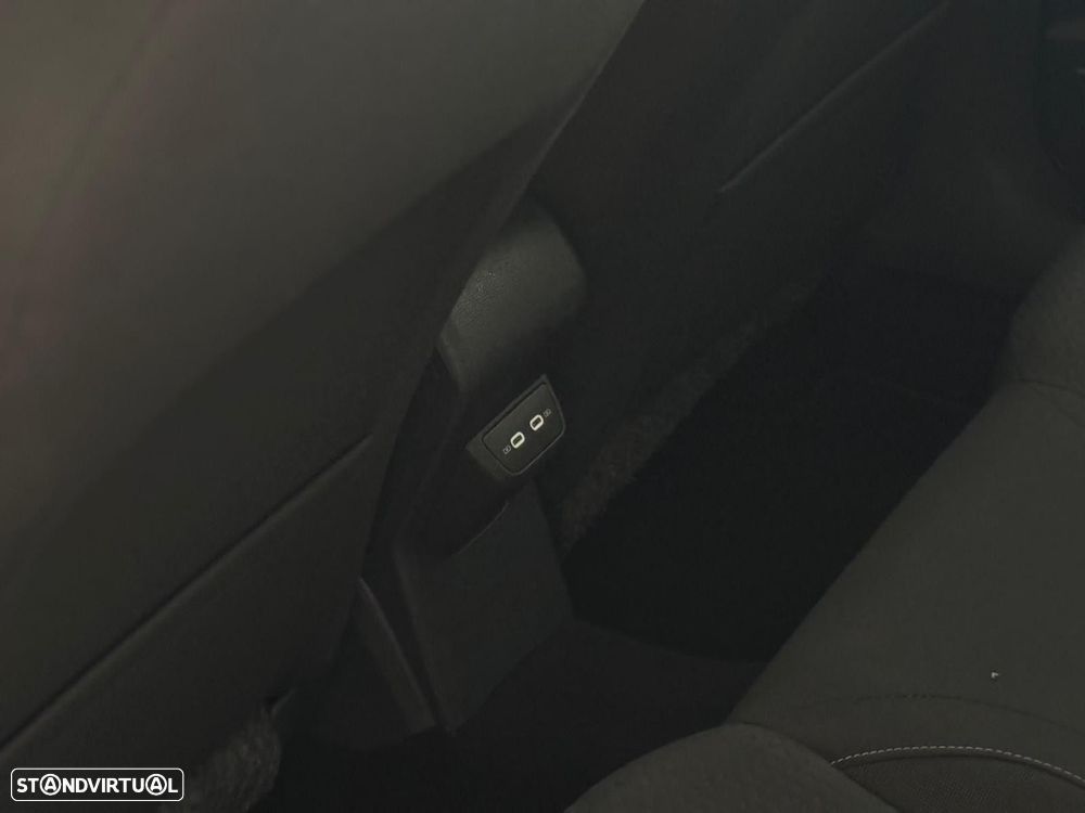 VW Polo 1.0 Confortline - 2