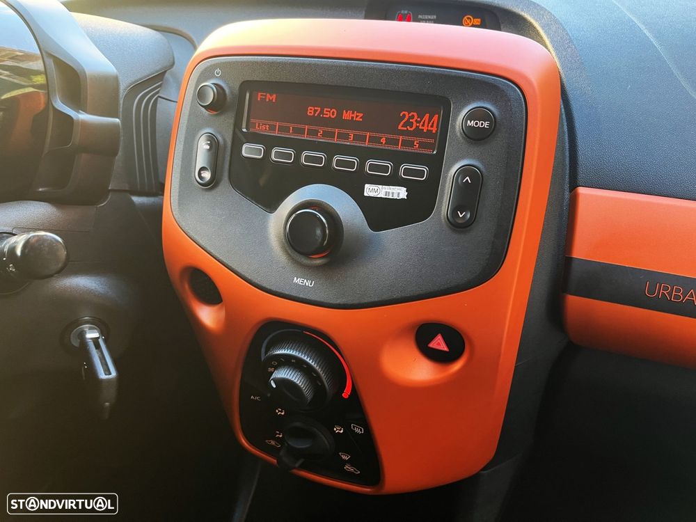 Citroën C1 1.0 VTi UrbanRide - 23