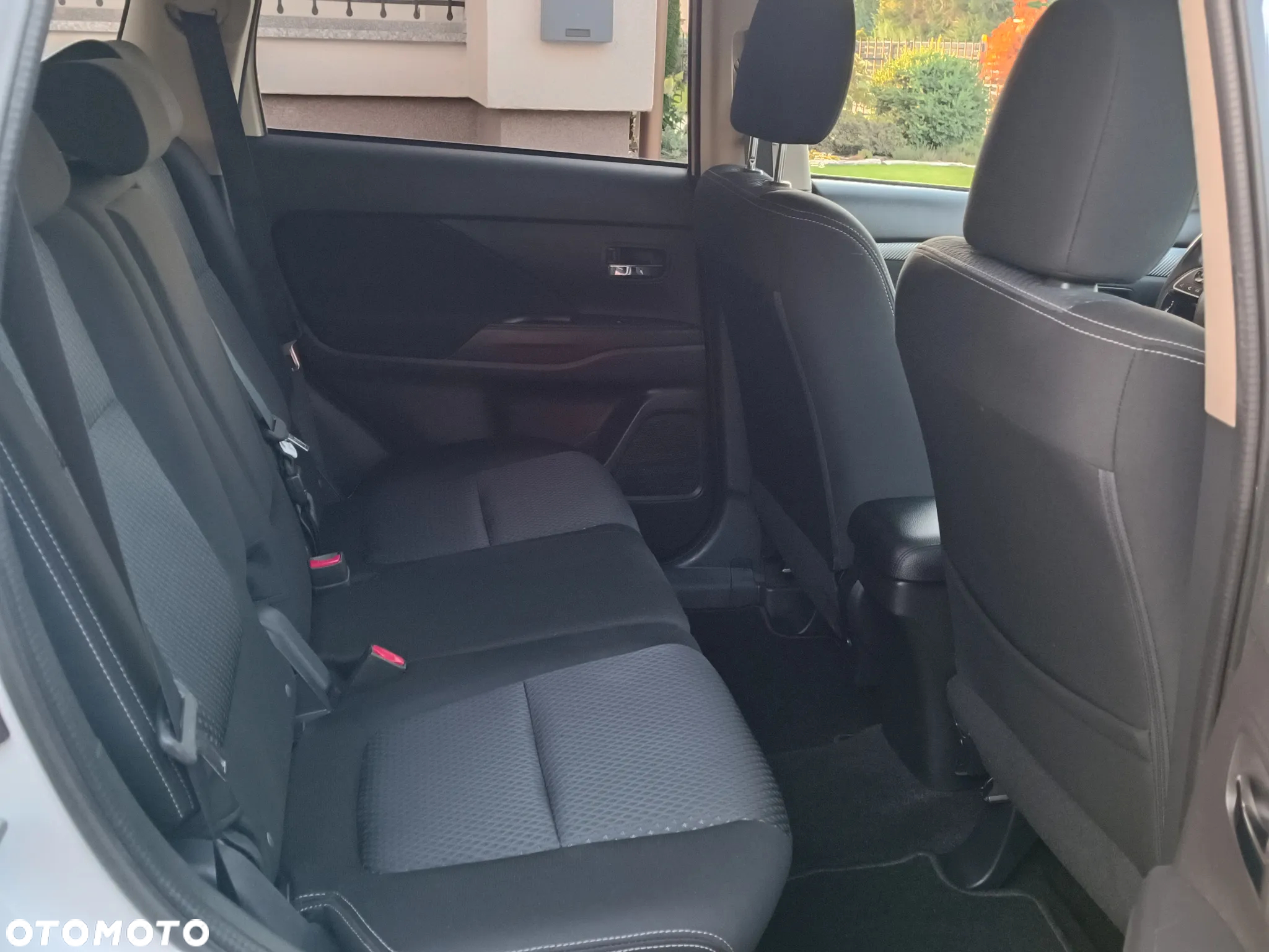 Mitsubishi Outlander 2.0 2WD Edition 100 - 18