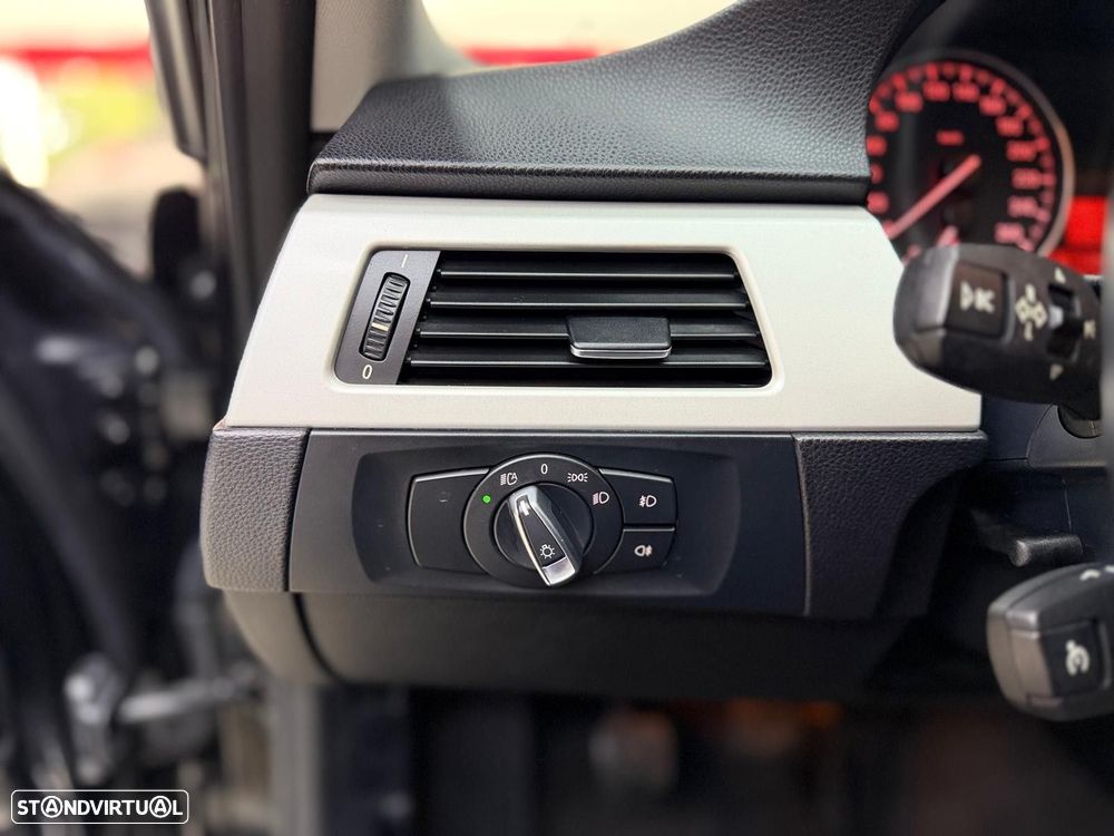 BMW 320 d Navigation - 18