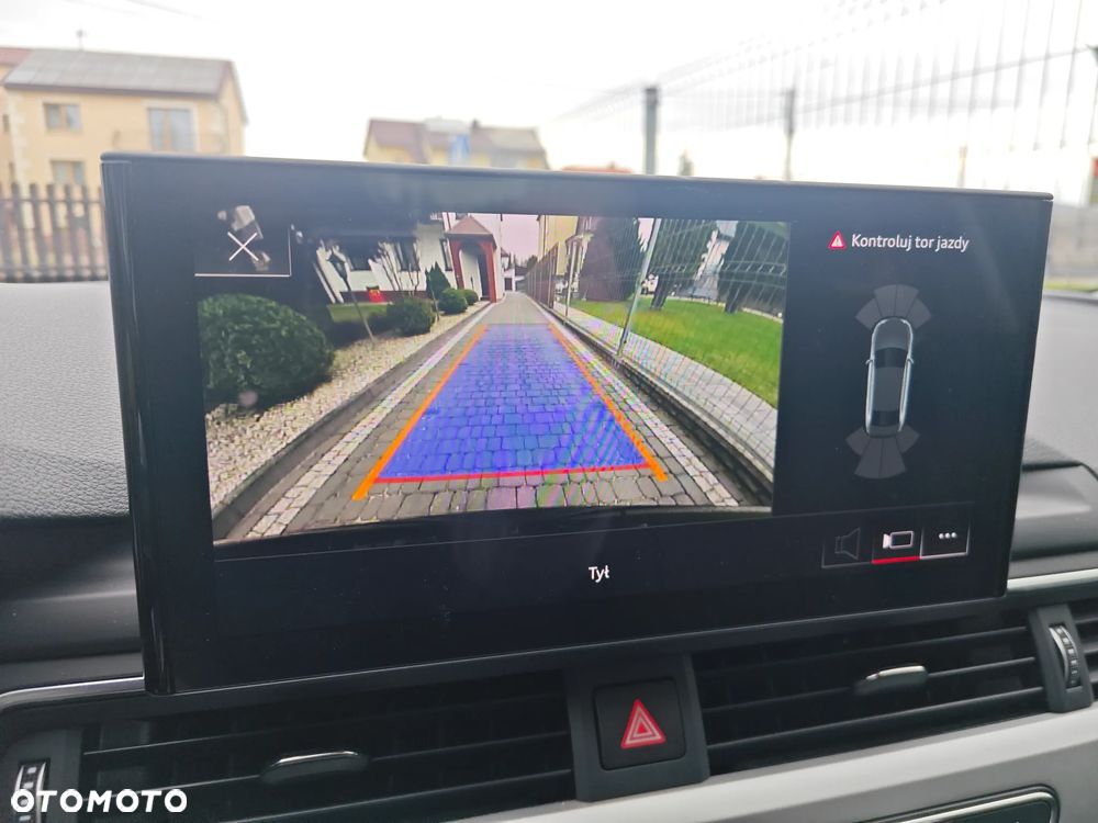 Audi A4 Limousine - 33