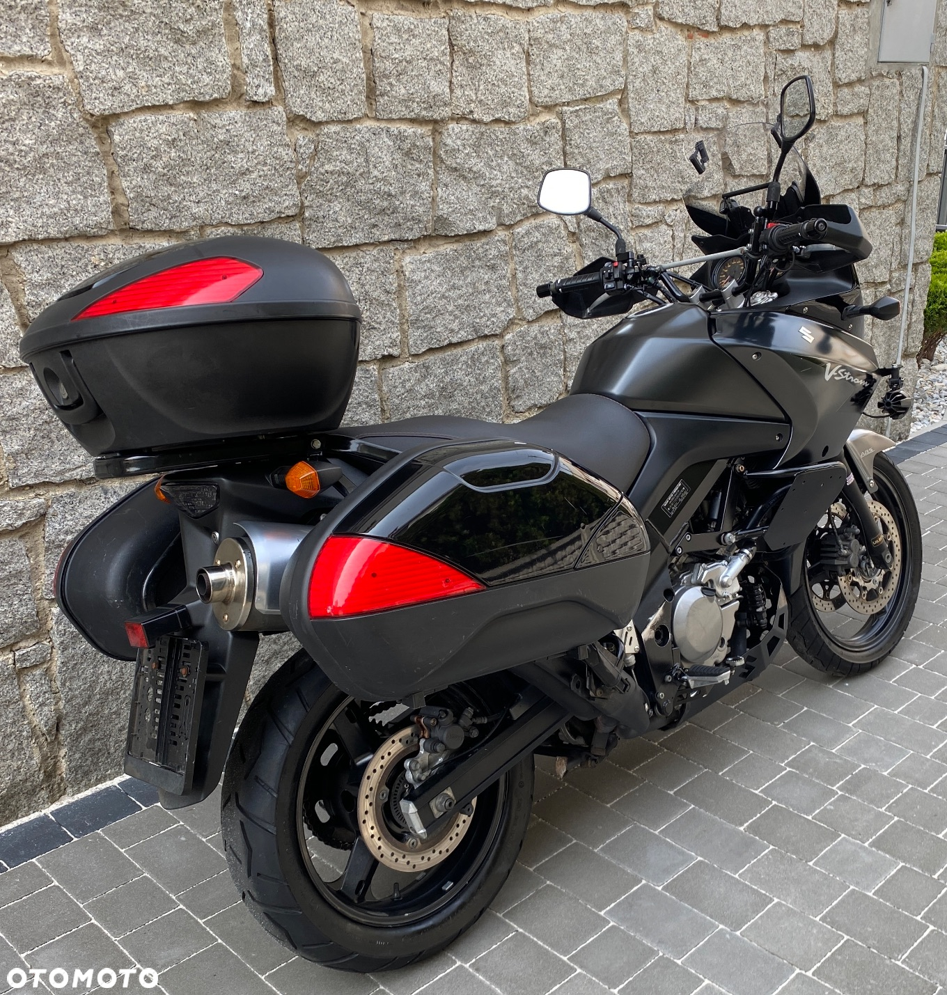 Suzuki V-STROM - 2