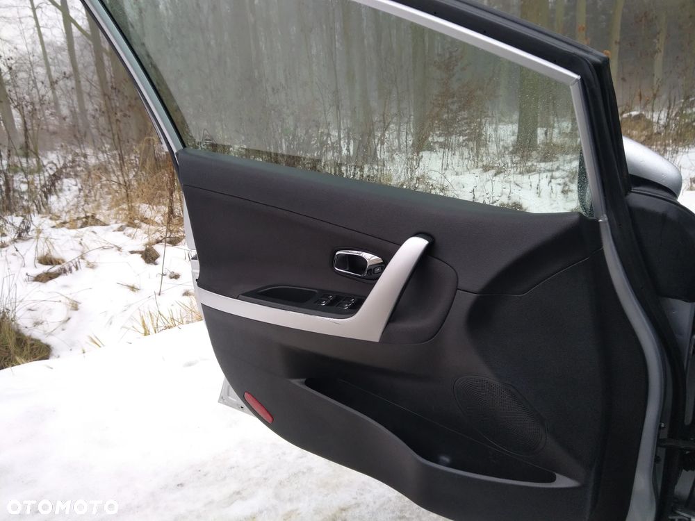 Kia Ceed 1.6 GDI Smart Plus - 24