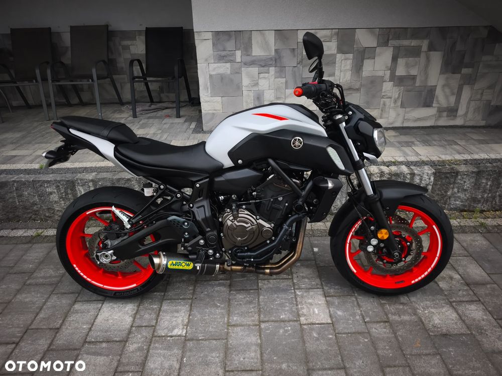 Yamaha MT - 1