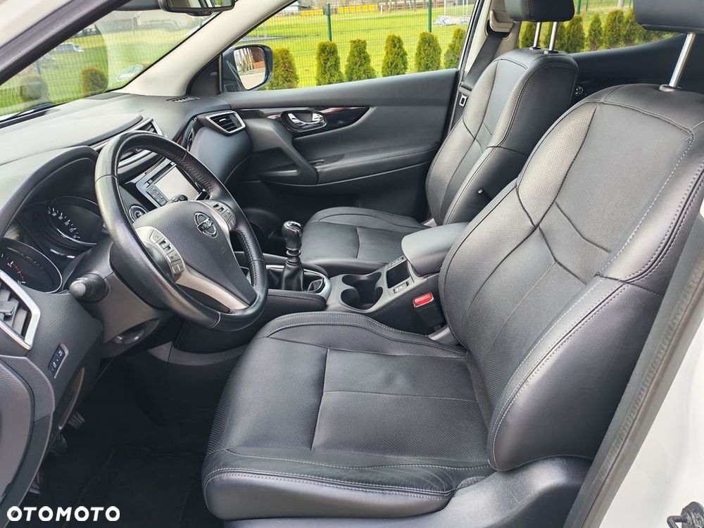 Nissan Qashqai 1.5 dCi DPF 360 - 14