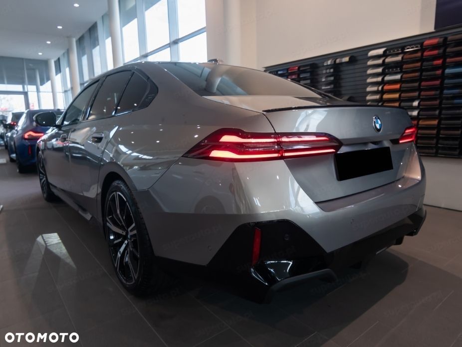 BMW Seria 5 520d xDrive mHEV M Sport - 3