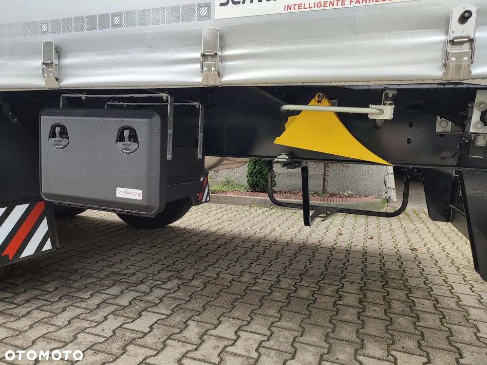 Schwarzmuller S1 - 7