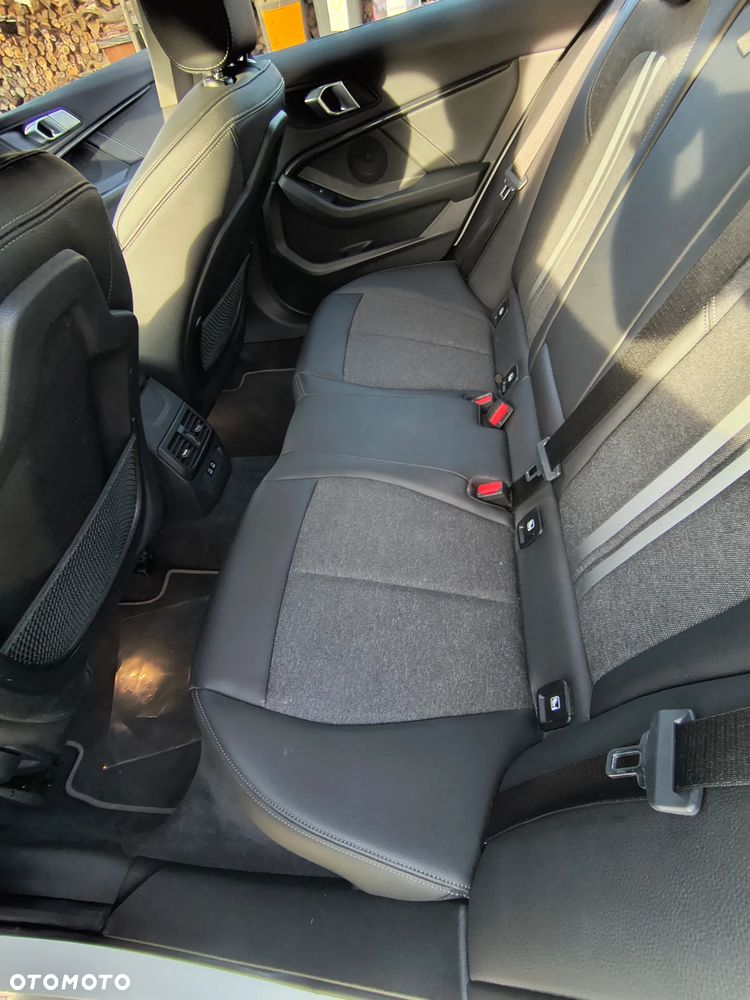 BMW Seria 1 - 18