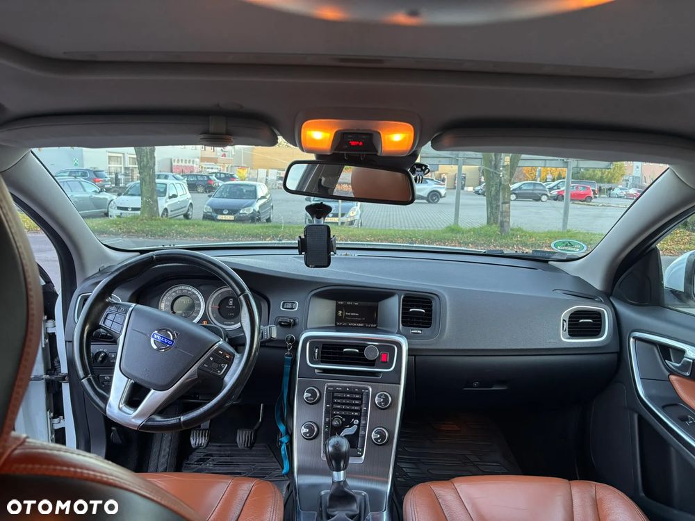 Volvo S60 D3 Momentum - 12