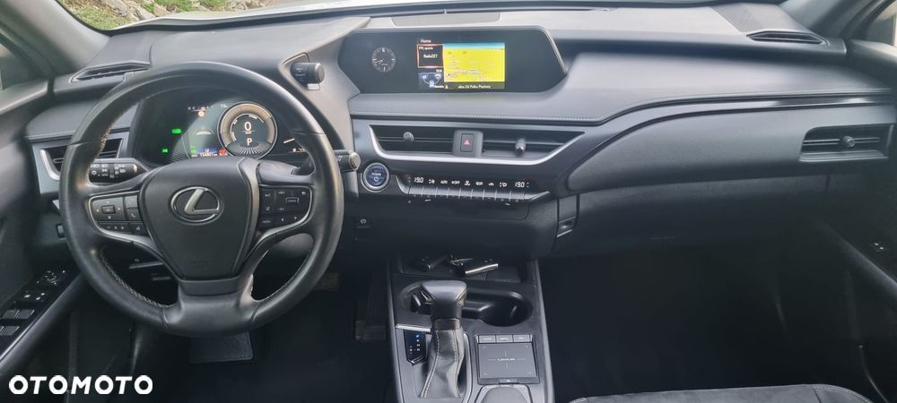 Lexus UX 250h F Sport 2WD - 11