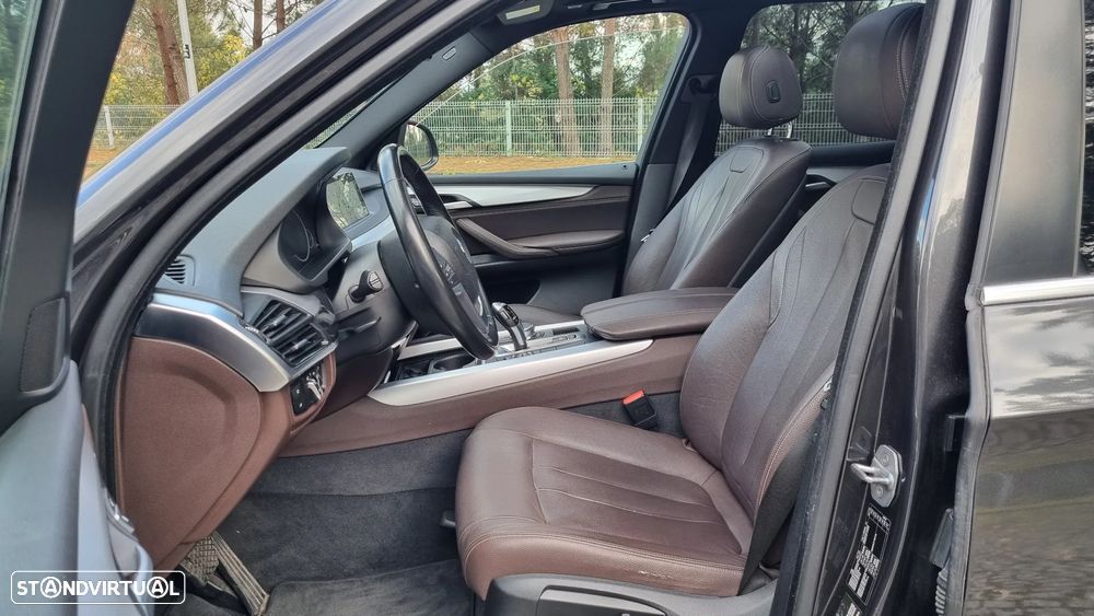 BMW X5 25 d sDrive Comfort 7L - 8