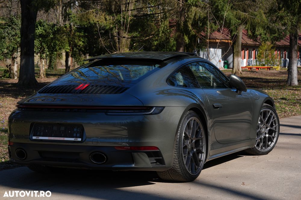 Porsche 911 Carrera PDK - 4