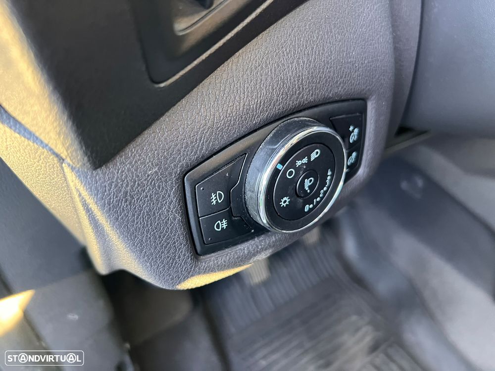 Ford Transit Connect - 13