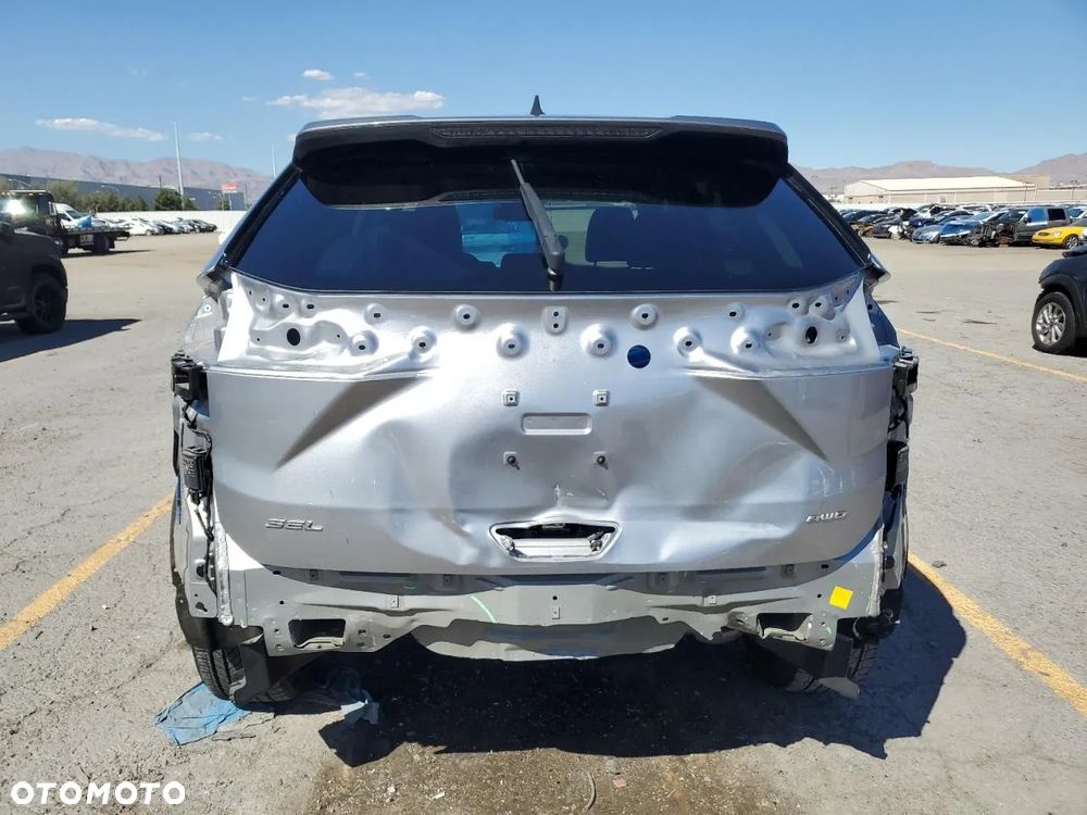 Ford Edge - 7