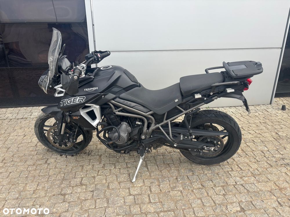 Triumph Tiger - 1