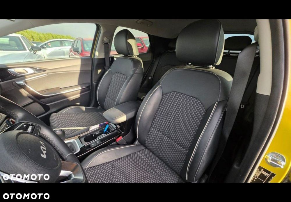 Kia XCeed - 9