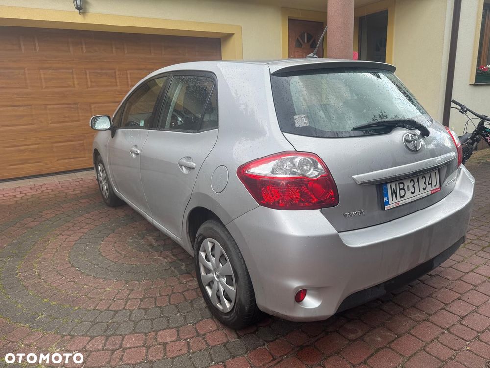 Toyota Auris 1.33 Dual-VVT-i - 4