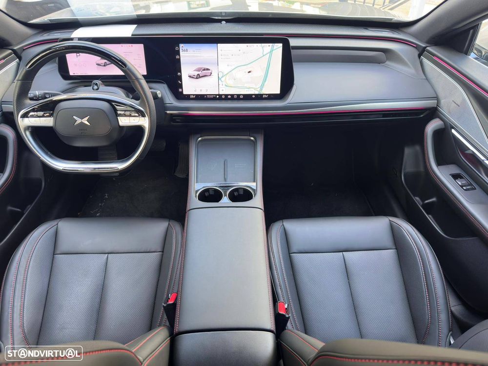 Xpeng P7i 86.2 kWh Long Range + Premium Cockpit - 2