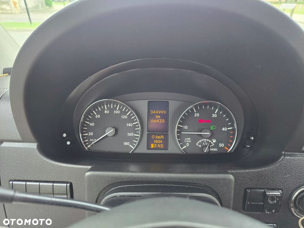 Mercedes-Benz Sprinter - 7