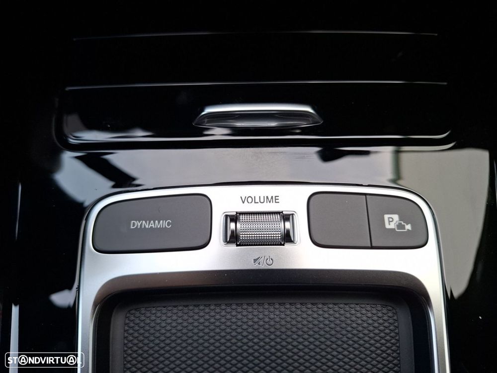 Mercedes-Benz A 250 e - 21