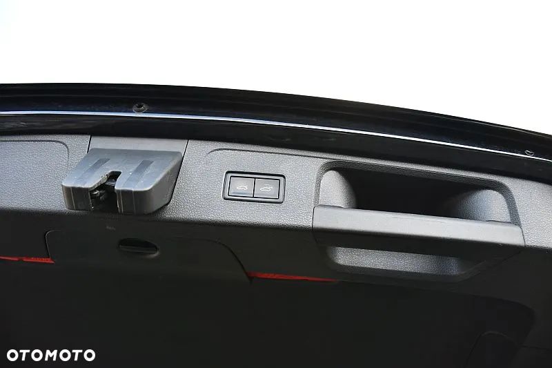 Volkswagen Passat Variant 1.5 TSI OPF DSG Highline - 26