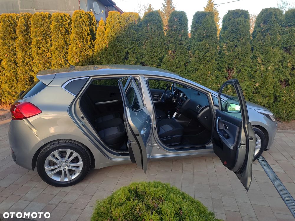 Kia Ceed 1.4 CVVT Attract - 26