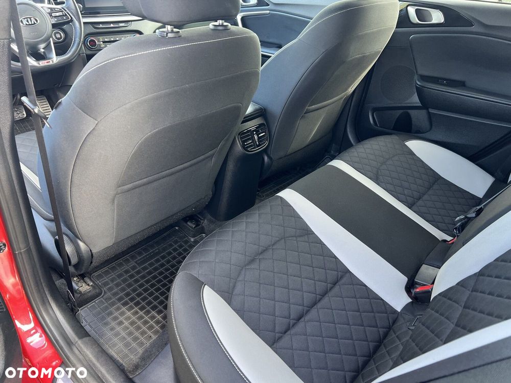 Kia ProCeed 1.5 T-GDI GT Line DCT - 27