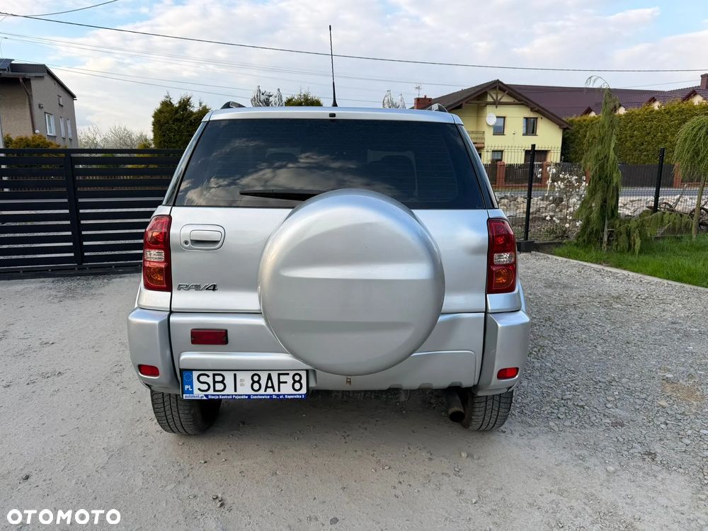 Toyota RAV4 2.0 D-4D Sol - 10