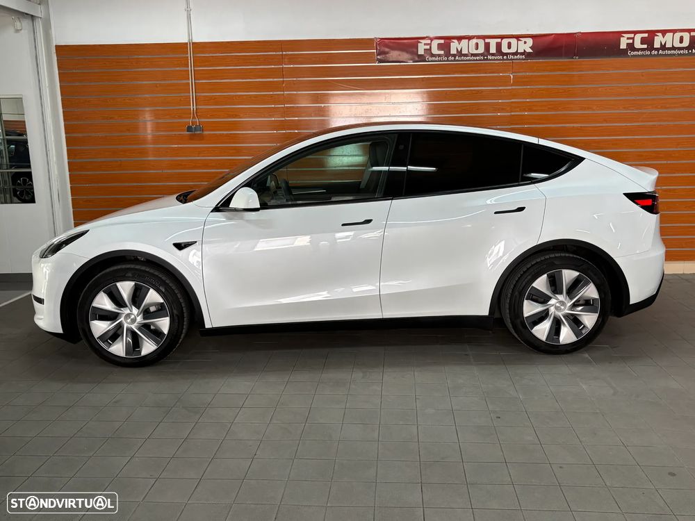 Tesla Model Y RWD - 3