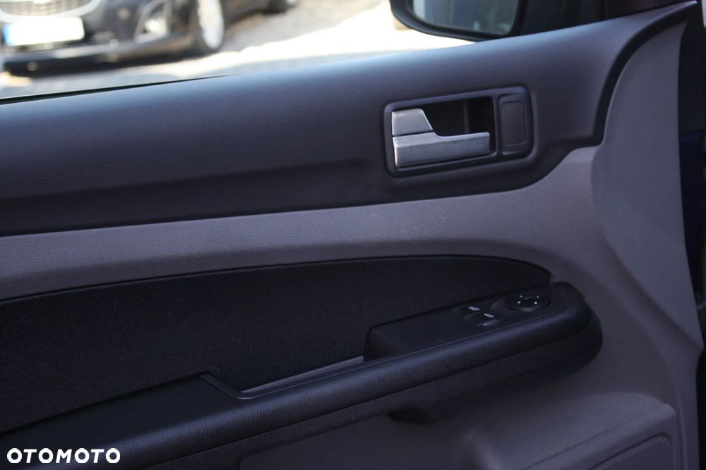 Ford Focus 1.6 16V Style - 16