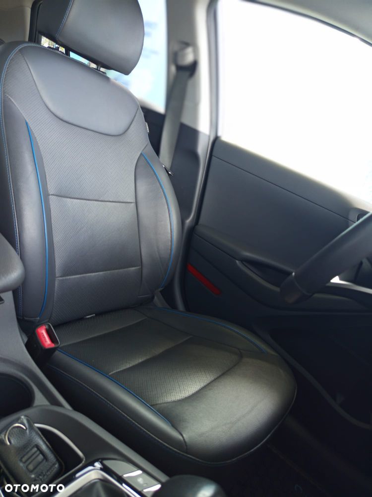 Hyundai IONIQ - 28