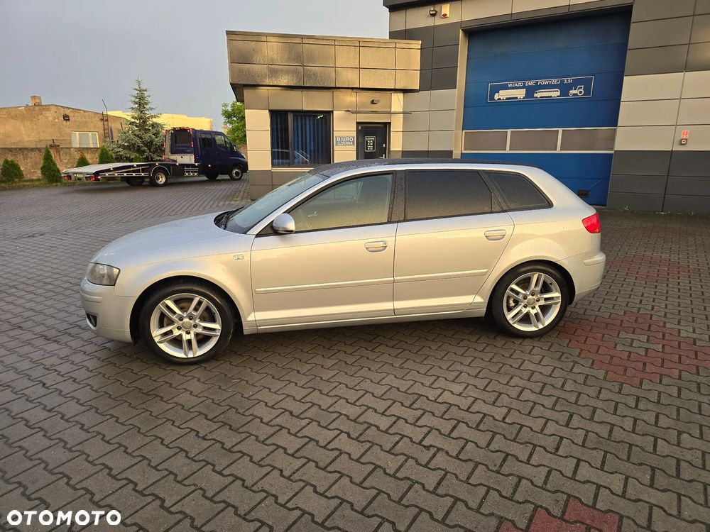 Audi A3 Sportback 1.4 TFSI Ambiente - 11