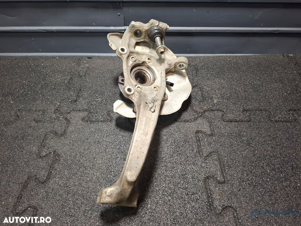 Fuzeta dreapta fata defecta AUDI A4 IV Avant 8K5, B8 2007 - 2010 TDI CAGA 8K0407254R - 1