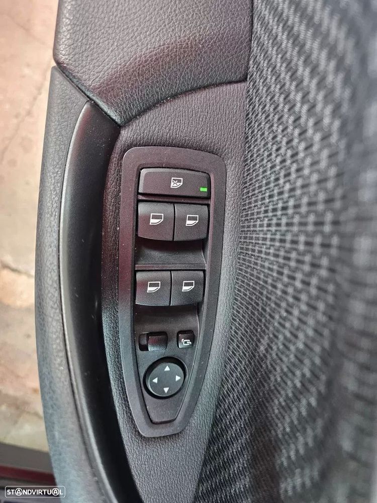 BMW X1 16 d sDrive Advantage Auto - 7