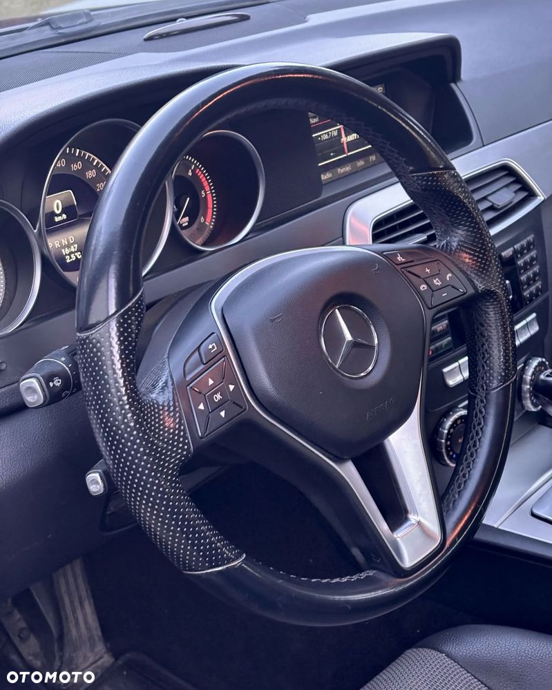Mercedes-Benz Klasa C 200 d 7G-TRONIC - 27