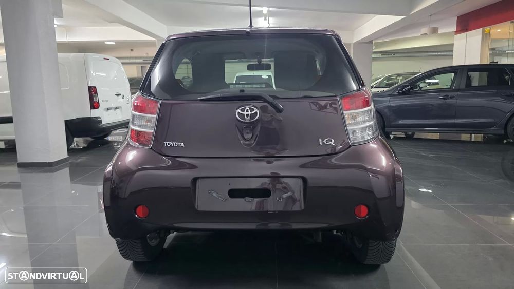 Toyota iQ 1.0 VVT-i 2 MultiDrive - 19