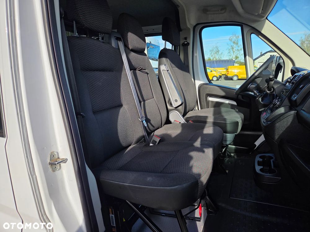 Opel Movano 2.2 DIESEL MultiCab L2H1 - 25