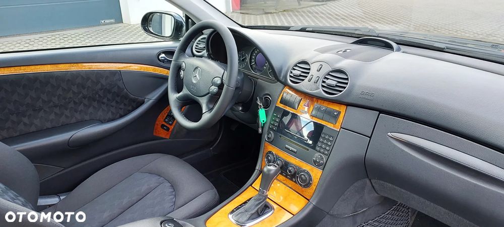 Mercedes-Benz CLK - 37