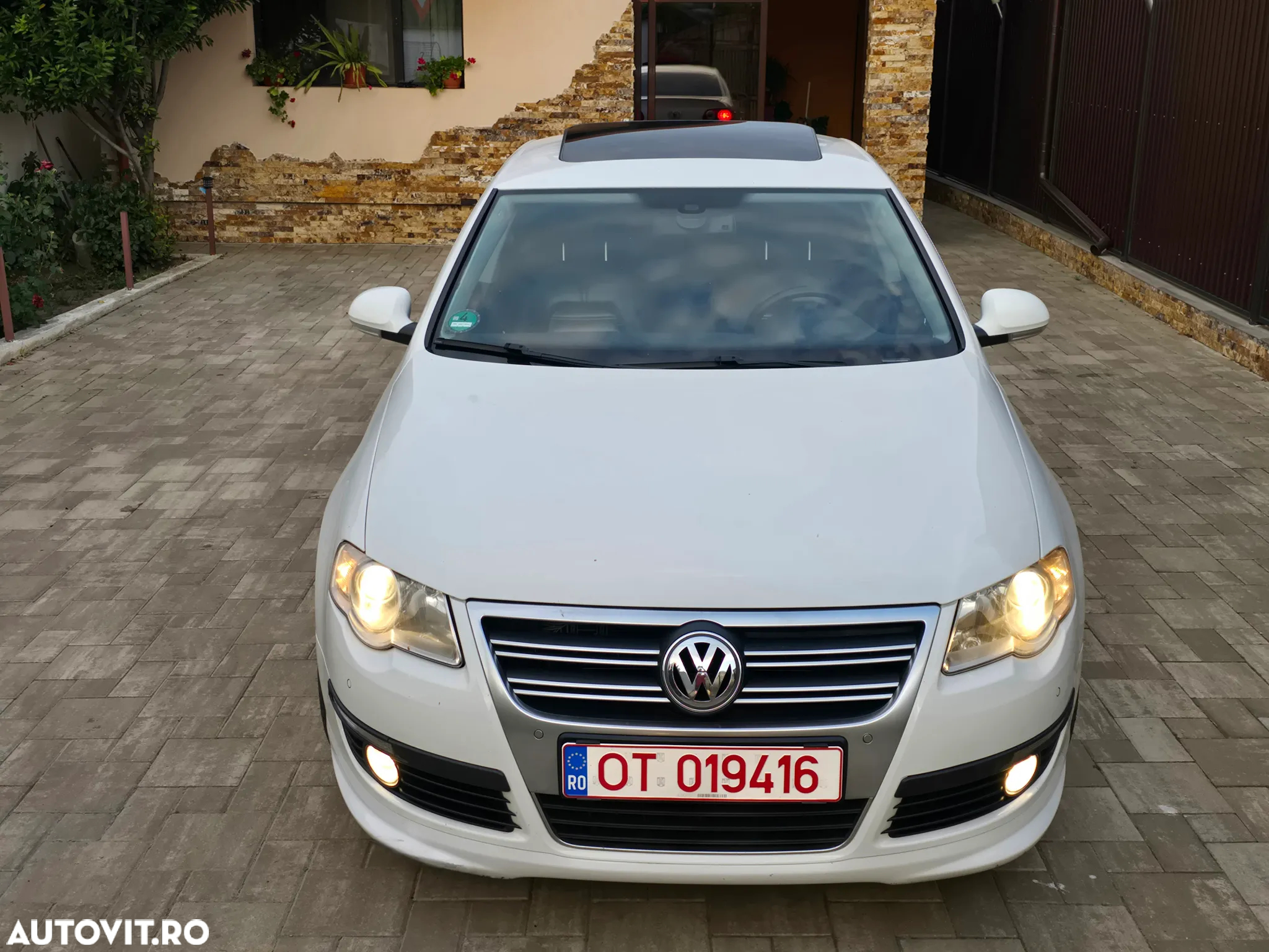 Volkswagen Passat - 10