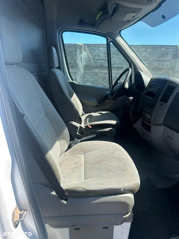 Volkswagen Crafter 2.5 TDI 109 KM Maxi - 10