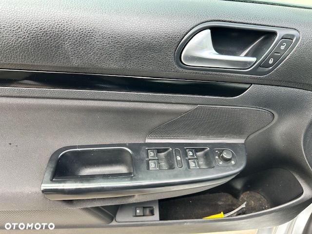 Volkswagen Jetta 1.6 TDI DPF Trendline - 9