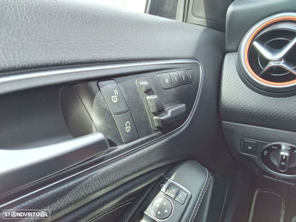 Mercedes-Benz A 180 d Urban Aut. - 26